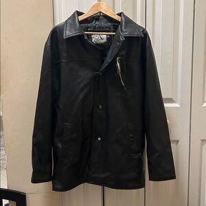 Black Leather Jacket – Made in Italy – Unisex, can be for man or woman.